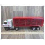 ERTL Transtar Semi Livestock Trailer