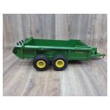 JD Manure Spreader ERTL 1:16 Scale