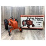 Co-op Heritage Collection Tractor E-4 ERTL 1:16 Sc