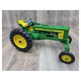 JD 520 Tractor ERTL 1:16