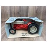 Ford NAA Golden Jubilee Tractor ERTL 1:16 Scale, I