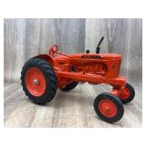 Allis Chalmers WD 45  Tractor ERTL 1:16 Scale