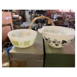 Pyrex and Fire King Bowls - 447 1.5 PT