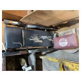 1 Creeper and 1 seat with wheels