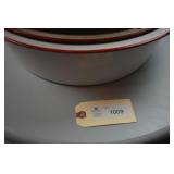 Lisk Flintstone Enamelware Basin and other Enamelw