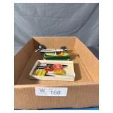Litho Tin Toy Car Japan w/Road Signs