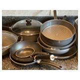 19 Piece Cookware w Lids  some Anolon some Food Ne