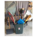 Rubbermaid Trash Can with Assorted Garden and Yard