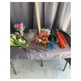 Mixed Estate Lot Decorative Flowers Safety Light H
