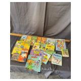 Vintage Walt Disney Donald Duck Books VHS And Play