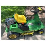 John Deere GX85 Riding Lawn Mower Briggs & Stratto