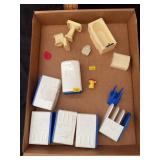 Vintage Renwal Plastic Dollhouse Furniture Kitchen
