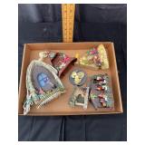 Vintage Christmas Nativity Scenes and Stable Displ