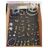 Assorted Fashion Jewelry Lot Earrings and Beaded B