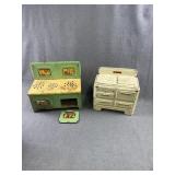 Little Orphan Annie Toy Stove & Range Lot