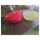 2 Pyrex Dishes