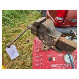 3 1/2' Bench Vise