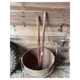 Iron Kettle & Stir Sticks - Cracked