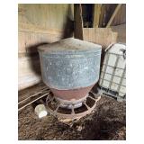 Galvanized Feeder