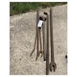 Heavy Duty Steel Pry Bars & Wrench Tools