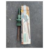 Black & Decker 16' Compact Hedge Trimmer HT200