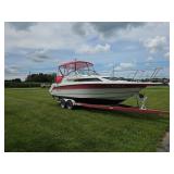 Rinker Boat Model Fiesta Vee250 w/Trailer