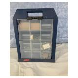 Rubbermade Container w/Nuts & Bolts