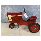 Farmall 806 Pedal Tractor ERTL model 450-6401