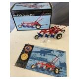 McCormick-Deering Genius Plow 1:16 Scale