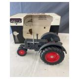 Case IH Trator 1:16 Scale