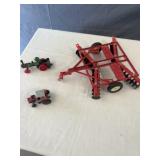 Red Disc 1:16 Scale, MF 699 Tractor 1:64, Tractor