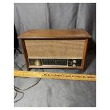 Zenith Long Distance AM FM Vacuum Tube Tabletop Ra