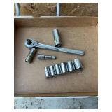 Craftsman USA 44985 Ratchet with Sockets and Exten
