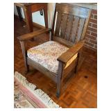 Antique Arts and Crafts Mission Oak Slat-Back Rock