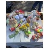Assorted Easter Holiday Decorative Figurines Eggs