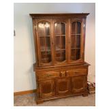 Tennessee Furniture Industries Wooden China Cabine