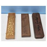 3 assort. pocket knives in wood boxes
