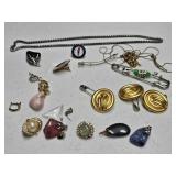 NECKLACE PENDTS, EARRING, GOLD TYPE NECKLACES