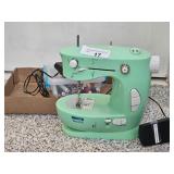 WHITE SO EASY SEWING MACHINE
