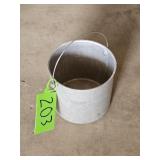 METAL BUCKET
