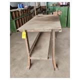 METAL WORK TABLE W/VISE
