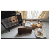 VANITY POWDER ITEMS & HEATER