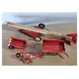 ERTL MANURE SPREADER/AUGER/PLOW/WAGON