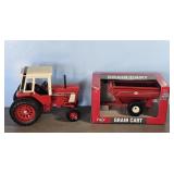 ERTL J M GRAIN CART/INTERNATION 1586