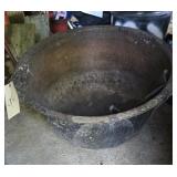 C-I KETTLE-BOTTOM CRACKED
