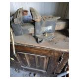 BENCH VISE