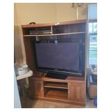 ENTERTAINMENT CENTER W/ TV