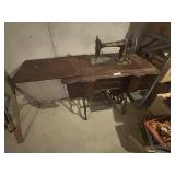 Standard Pedal Sewing Machine