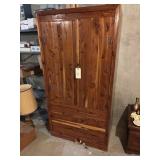 Upright cedar Warrobe