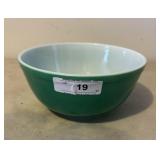 Pyrex green mixing bowl